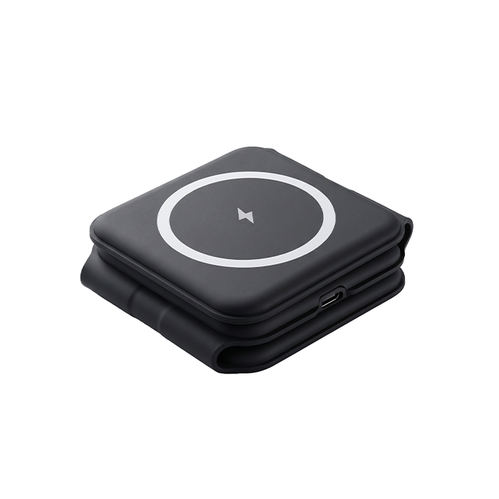 FOLD MagSafe 3-in-1 Foldable Wireless 
 Charger (15W) 2